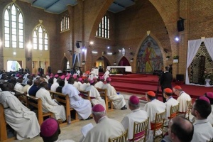 papież Franciszek i duchowieństwo 